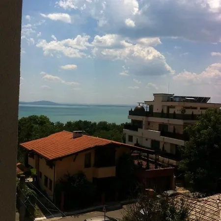 Near The Sea * بورغاس